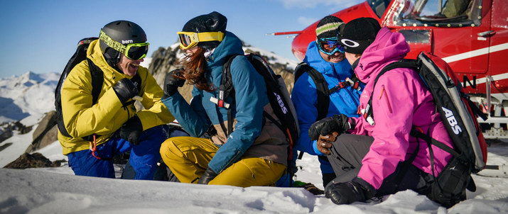 TLH Heliskiing TLH Heliskiing